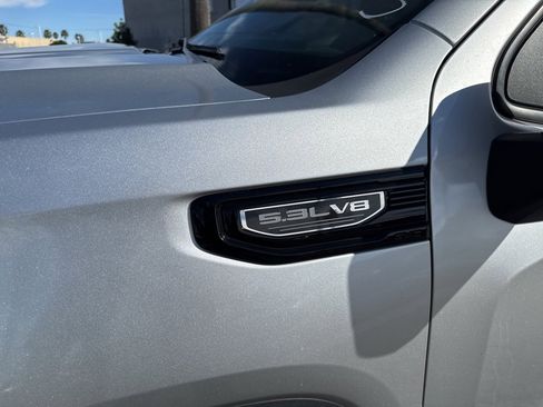 Used 2022 GMC Sierra 1500 Elevation image 38