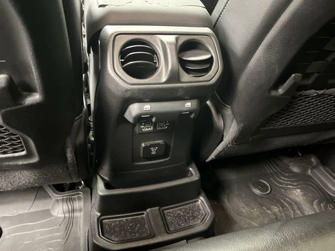 Used 2021 Jeep Wrangler Unlimited Rubicon 4xe w/ Steel Bumper Group image 12