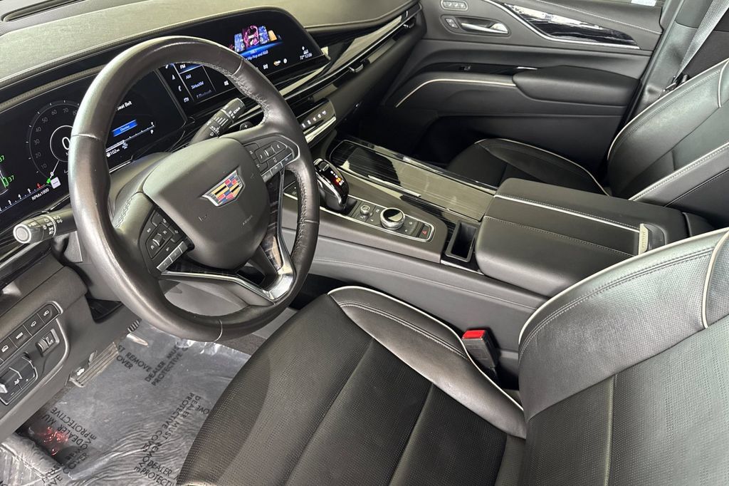 Used 2022 Cadillac Escalade ESV Sport w/ Touring Package AWD/4WD image 9