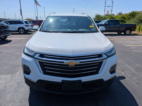 Used 2023 Chevrolet Traverse LT AWD/4WD image 2