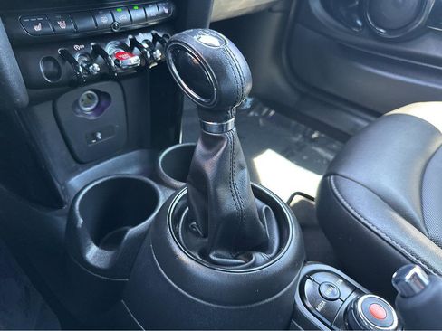 Used 2019 MINI Cooper Convertible image 27