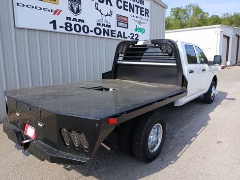 New 2026 RAM 3500 Tradesman w/ Chrome Appearance Group A AWD/4WD image 3