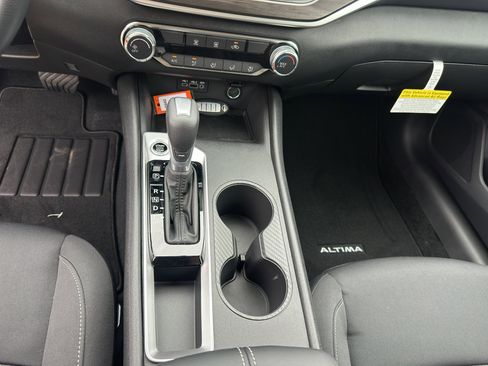 New 2025 Nissan Altima 2.5 SV image 20