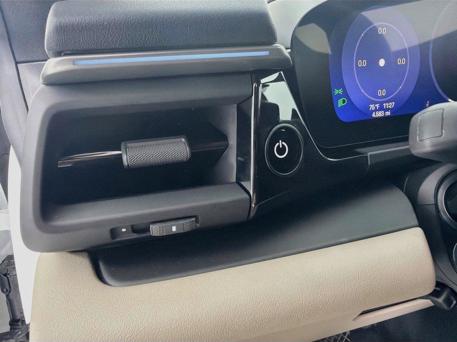 Certified 2026 Porsche Macan Electric RWD image 11