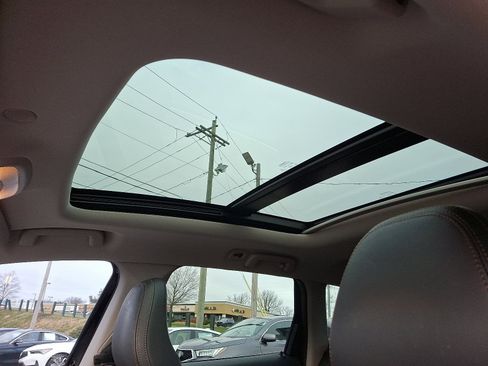 Used 2017 Volvo XC60 T6 Dynamic w/ Preferred Option Package image 14