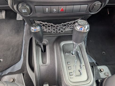 Used 2013 Jeep Wrangler Unlimited Sport w/ Connectivity Group AWD/4WD image 17