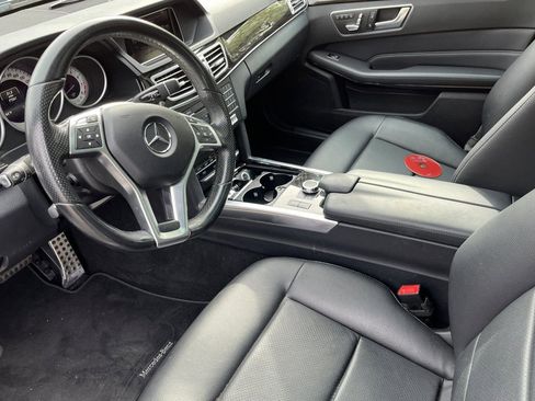 Used 2016 Mercedes-Benz E 350 Sedan image 3