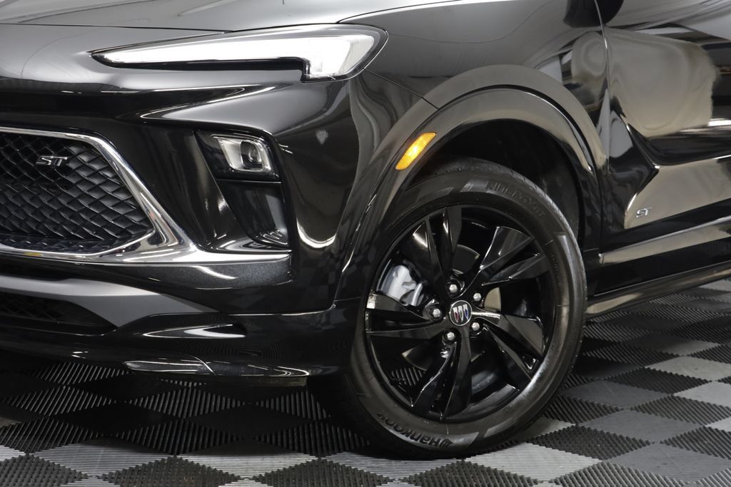 Used 2026 Buick Encore GX Sport Touring AWD/4WD image 3