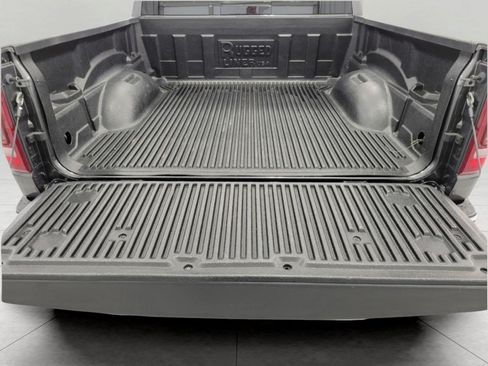 Used 2022 RAM 1500 Laramie AWD/4WD image 44