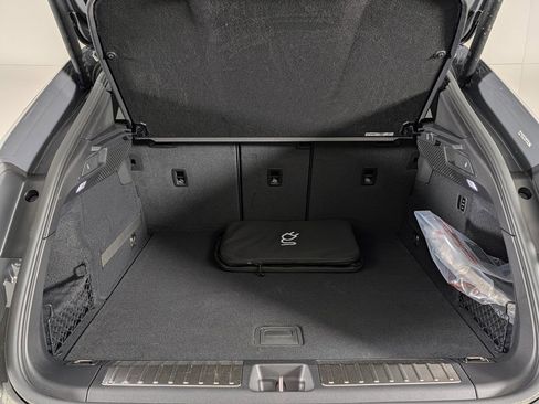 New 2026 Porsche Macan Turbo Electric image 19