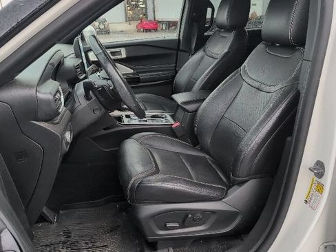 Used 2022 Ford Explorer ST w/ Equipment Group 401A AWD/4WD image 10