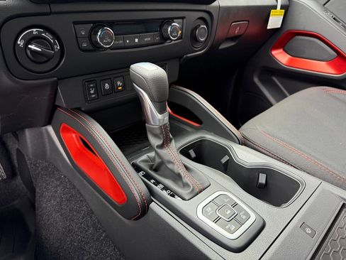 New 2026 Nissan Frontier PRO-4X w/ Pro-4x Convenience Package image 30