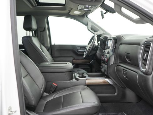 Used 2020 Chevrolet Silverado 1500 LT Trail Boss AWD/4WD image 13
