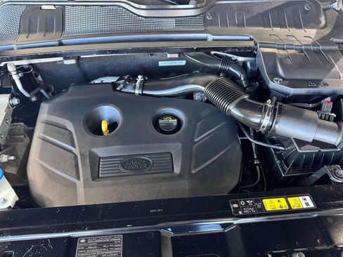 Used 2017 Land Rover Range Rover Evoque HSE image 38