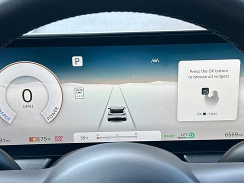 Used 2023 Genesis GV60 Advanced image 26