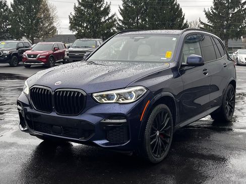 Used 2022 BMW X5 M50i w/ Executive Package image 9