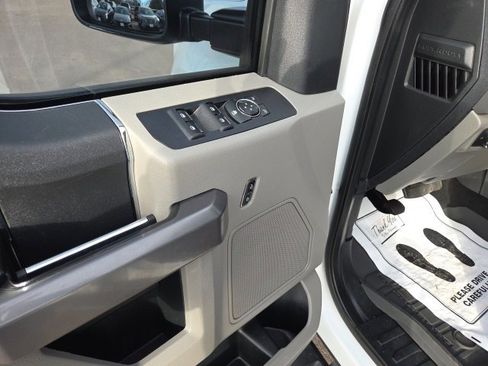 Used 2020 Ford F250 XLT w/ FX4 Off-Road Package image 19