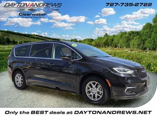 Used 2024 Chrysler Pacifica Touring-L FWD video 1
