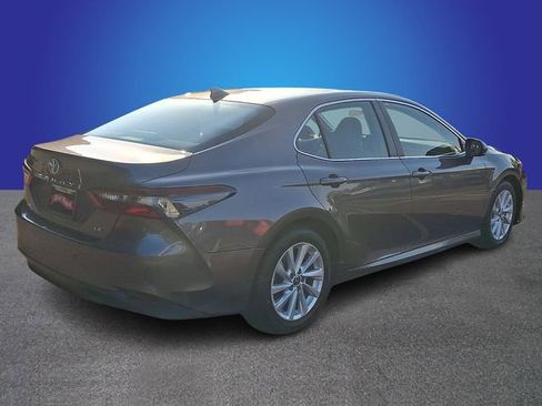 Used 2023 Toyota Camry LE FWD image 4