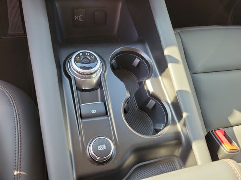 New 2026 Ford Explorer Active w/ Active Comfort Package image 19