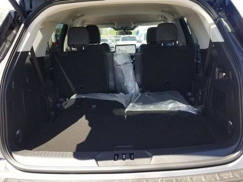 New 2026 Ford Explorer Active AWD/4WD image 6