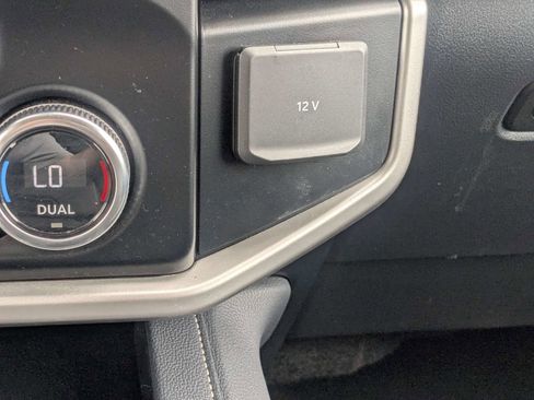 Used 2024 Ford Expedition XLT AWD/4WD image 25