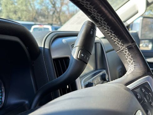 Used 2018 GMC Sierra 2500 SLT image 12