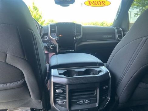 Used 2024 RAM 1500 Big Horn AWD/4WD image 19
