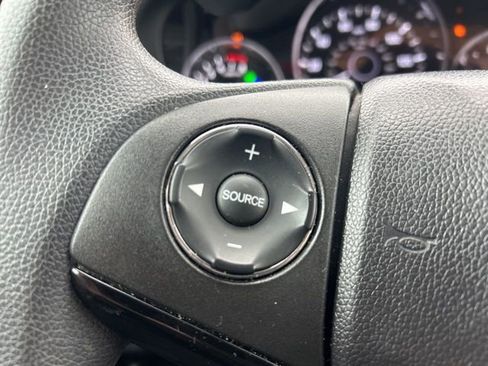 Used 2016 Honda HR-V LX image 16
