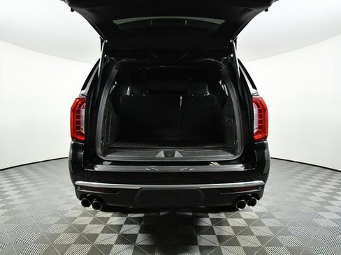 Used 2021 GMC Yukon XL Denali image 27