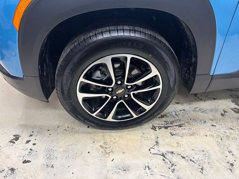 Certified 2025 Chevrolet TrailBlazer LT AWD/4WD image 11