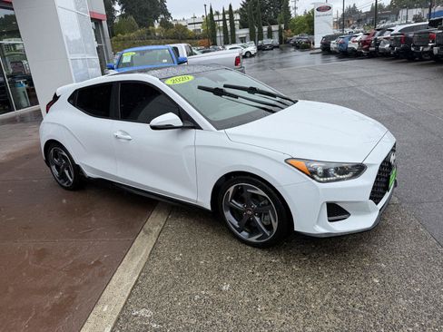 Used 2020 Hyundai Veloster Turbo FWD image 8