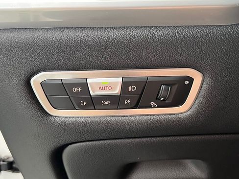 Used 2023 BMW X7 xDrive40i w/ Premium Package image 20