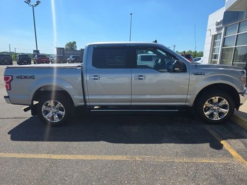 Used 2020 Ford F150 XLT w/ Equipment Group 302A Luxury AWD/4WD image 4