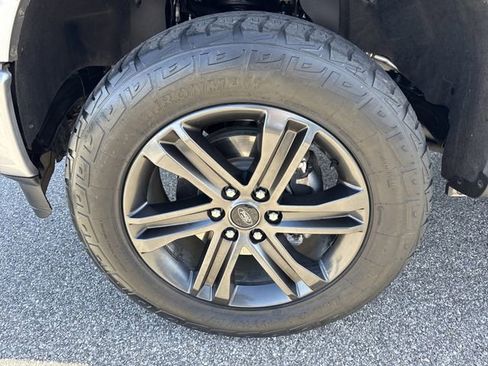 Used 2021 Ford F150 Lariat w/ Equipment Group 502A High image 52