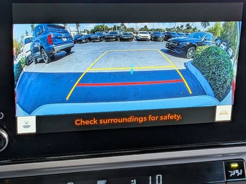 Used 2025 Toyota Camry LE image 18