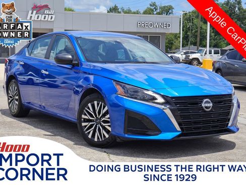 Used 2025 Nissan Altima 2.5 SV FWD image 1
