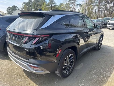 Certified 2025 Hyundai Tucson Limited image 10