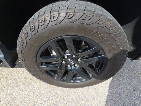 Used 2023 Chevrolet Silverado 1500 Custom Trail Boss image 11