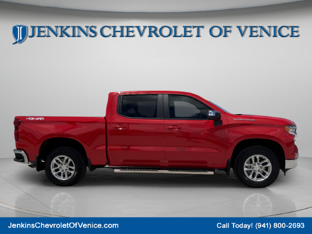 Used 2025 Chevrolet Silverado 1500 LT AWD/4WD image 3