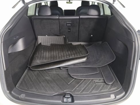 Used 2021 Tesla Model Y Long Range image 49