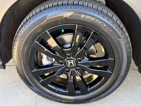 Certified 2026 Honda HR-V Sport image 12