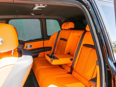 Used 2025 Rolls-Royce Cullinan image 49