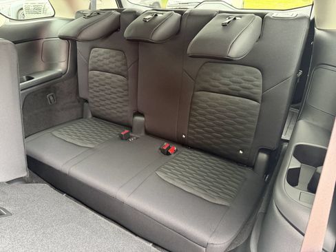 New 2026 Nissan Pathfinder SV w/ SV Premium Package FWD image 21