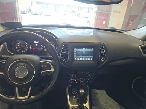 Used 2020 Jeep Compass Latitude AWD/4WD image 5