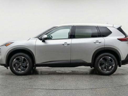 Used 2025 Nissan Rogue SV image 5
