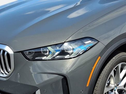 New 2026 BMW X5 xDrive40i w/ Parking Assistance Package image 9