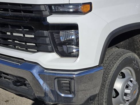 Used 2024 Chevrolet Silverado 3500 W/T w/ WT Convenience Package AWD/4WD image 9