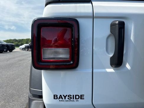 Used 2025 Jeep Wrangler Sport S AWD/4WD image 29