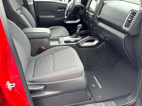 Used 2024 Nissan Frontier SV w/ Technology Package RWD image 14